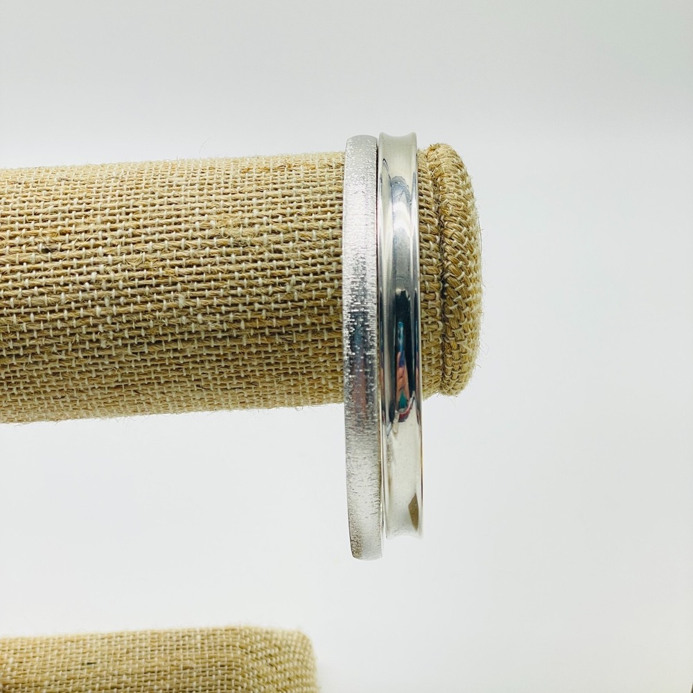 Monet Silver Tone Bangle Bracelets Lot of 2 Thin Stackable Signed Vintage - Picture 10 of 14